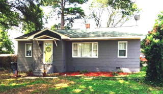 210 Pecan St, Johnston, SC 29832-1451