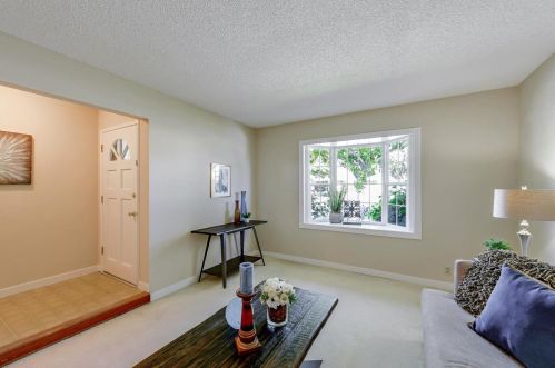 311 Park Victoria Dr, Milpitas, CA 95035-2722
