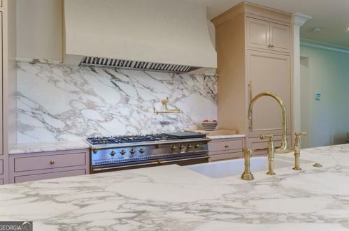 3180 Arden Rd, Atlanta GA  30305-1912 exterior