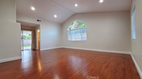 1867 Beacon Ave, Anaheim CA  92804-4562 exterior