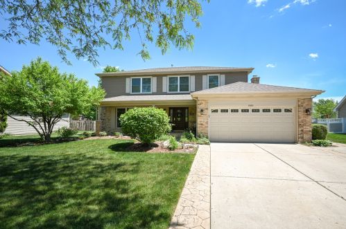 885 Chatham Dr, Carol Stream IL  60188-2979 exterior