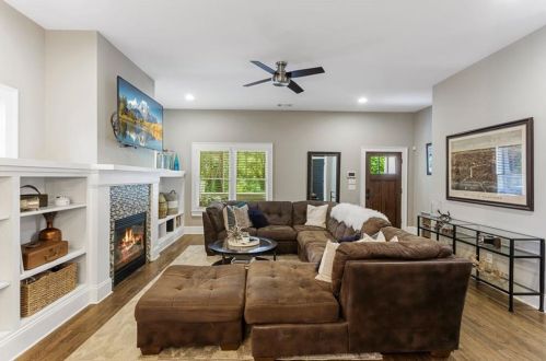 184 Hutchinson St, Atlanta GA  30307-3820 exterior