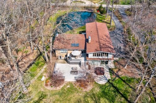 2645 Crestwood Ln, Bannockburn IL  60015-1904 exterior