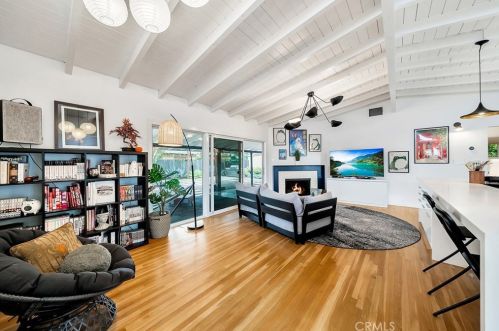 2230 Alona St, Santa Ana CA  92706-2419 exterior