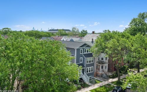 2742 Hamlin Ave, Chicago IL  60647-1012 exterior