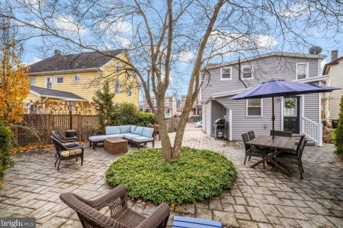 105 Ellis St, Tavistock NJ 08033-1826 exterior