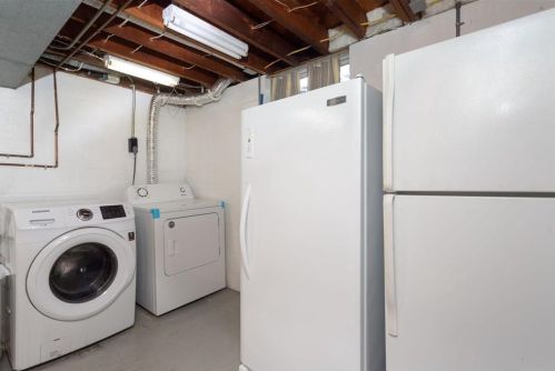 1616 Demont Ave, Saint Paul MN  55109-2112 exterior