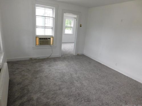 11 Ivy Pl, Norwalk CT  06854-1405 exterior