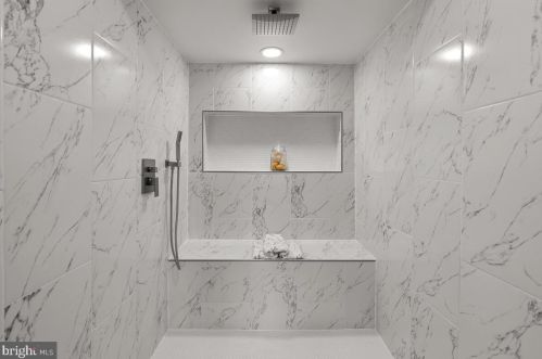 7108 Flint Ct, Middletown MD  21769-7425 exterior