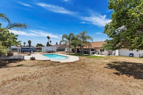 20101 Camino Del Sol, Riverside CA  92508-2423 exterior