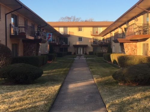 6136 Kensington Ave, Burr Ridge, IL