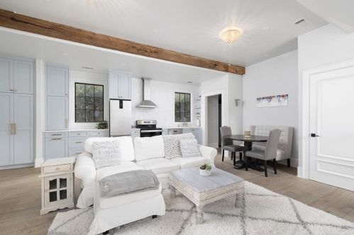 3994 Emma Ln, Atlanta GA  30342-3835 exterior