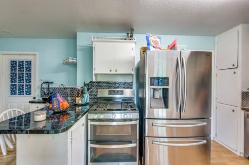 420 Farrer St, Angleton TX 77515-5027 exterior