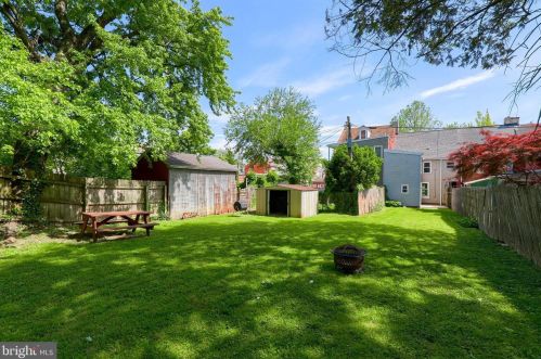 317 Walnut St, Lancaster PA  17602-2451 exterior