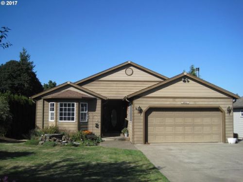 280 Ivy St, Willamina, OR 97396-2838