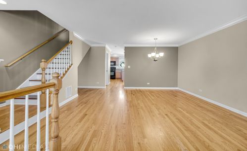 1238 Derry Ln, Pingree Grove, IL 60140-9122