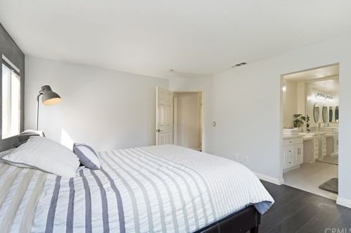 165 Church Pl, Irvine CA  92602-0754 exterior