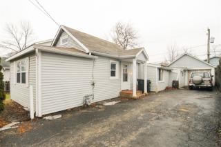 304 Shadydell Ave, Long Grove, IL 60060