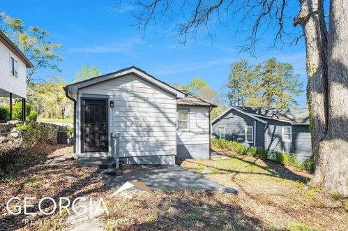 123 Dahlia Ave, Atlanta GA  30314-1207 exterior