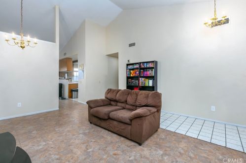 43607 Easy St, Lancaster CA  93535-5600 exterior
