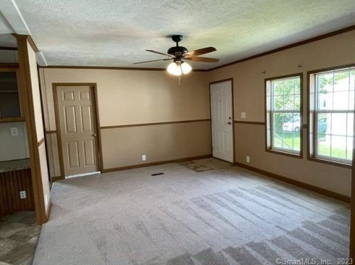 24 Jacqueline Ln, North Windham, CT 06256-1047