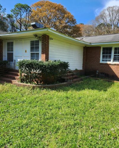 9254 Highway 17, Mcclellanville, SC 29458-9422