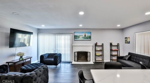 1555 Kimberly Ave, Anaheim CA  92802-2707 exterior