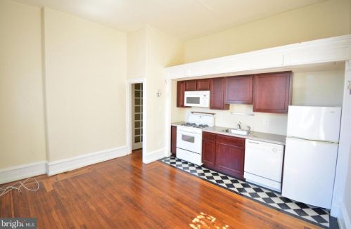 122 Manheim St, Philadelphia, PA 19144-3663