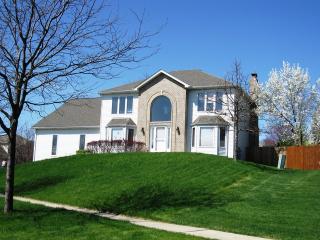710 Ayers St, Lemont, IL 60440-9048