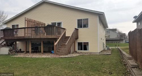 544 Hilltop Dr, Cedar Mills, MN 55350-1900