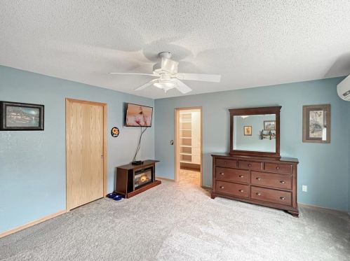 2533 Radisson Woods Dr, Minneapolis MN  55449-5320 exterior