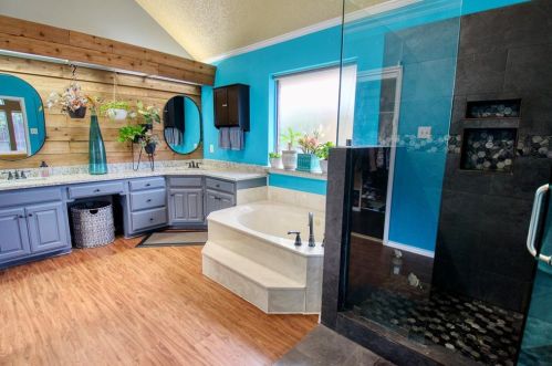 4020 Virginia Pne Dr, Carrollton TX 75007-1050 exterior