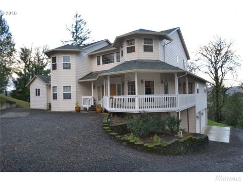 32016 Lacenter Rd, Ridgefield, WA 98642-9131