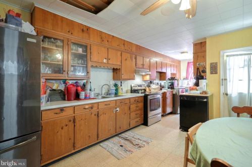 22 Middle St, Hanover PA 17331-3746 exterior