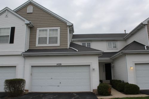 1439 Meadowsedge Ln, Carpentersville, IL 60110-3410
