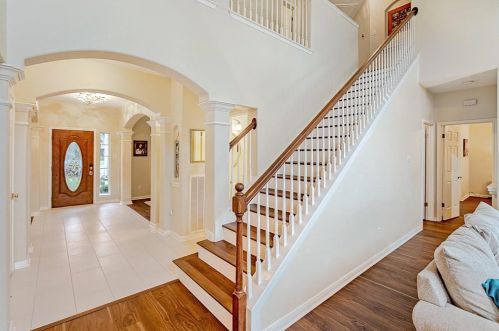 15920 Braesgate Dr, Austin TX  78717-4817 exterior