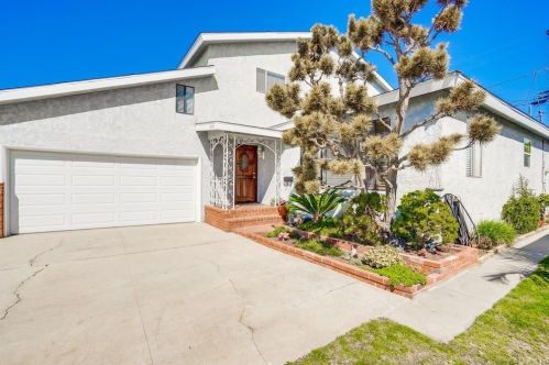 2425 165th St, Torrance, CA 90504-1805