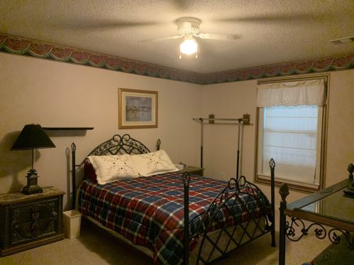519 Penn St, Meeting Street, SC 29824-1147