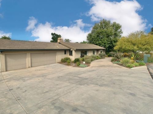 1813 Grove Rd, El Cajon, CA 92020-7833