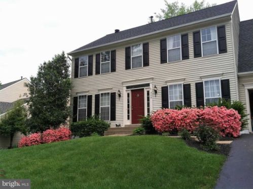 205 Ashton Dr, Leesburg, VA 20175-2528