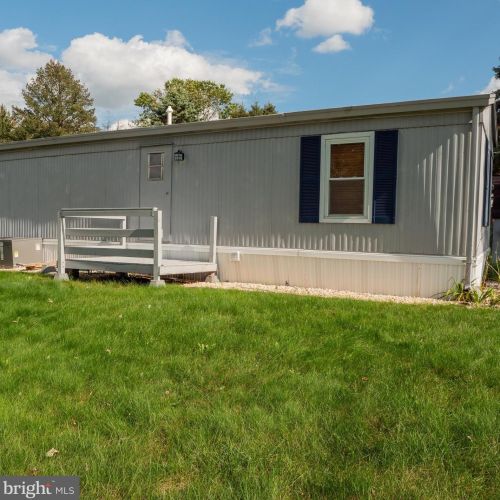 4207 Leah Ave, York PA  17315-5506 exterior