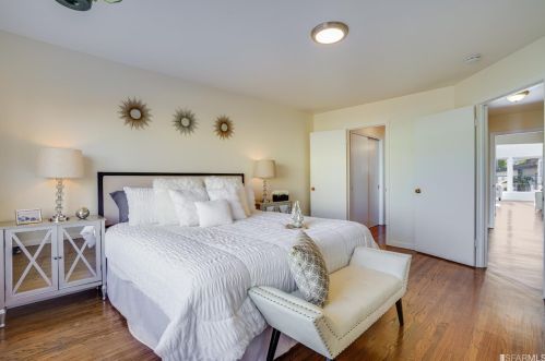 447 Girard St, San Francisco CA 94134-2109 exterior