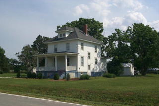 12160 Oakland Dr, Exmore, VA 23350-4618