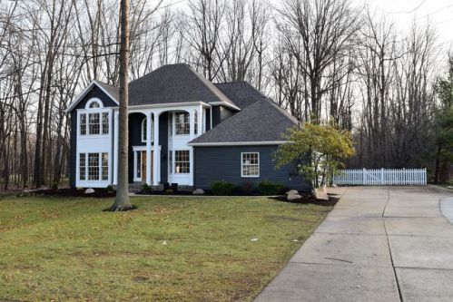 3989 Bradley Rd, Cleveland, OH 44145-5008