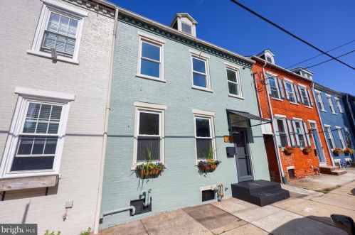 21 Mary St, Lancaster PA  17603-3424 exterior