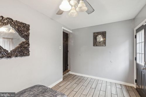 627 16th St, Philadelphia PA  19130-3415 exterior
