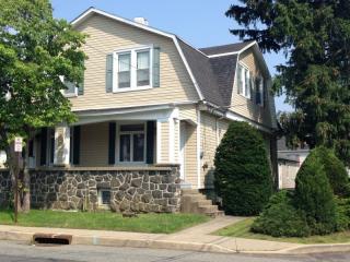 518 Baltimore St, Delaware Park, NJ 08865-1846