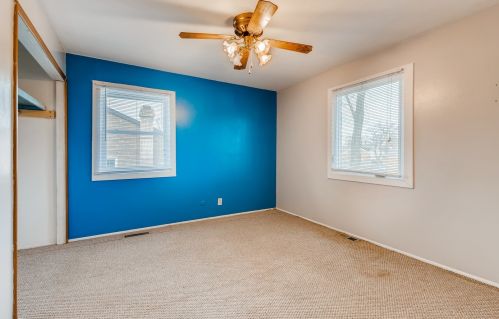 189 Pinecrest Rd, Lemont IL  60440-2461 exterior