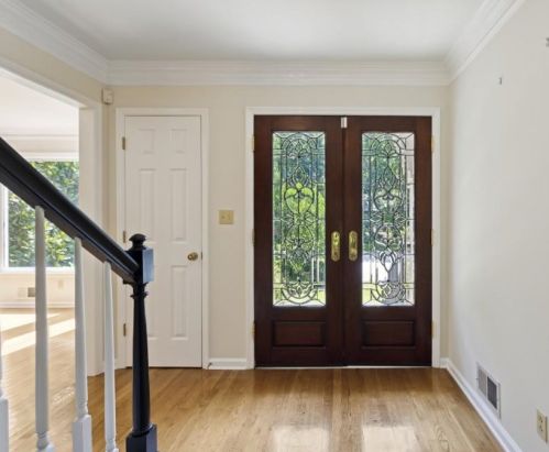 285 Brackenwood Cir, Atlanta GA  30328-2648 exterior