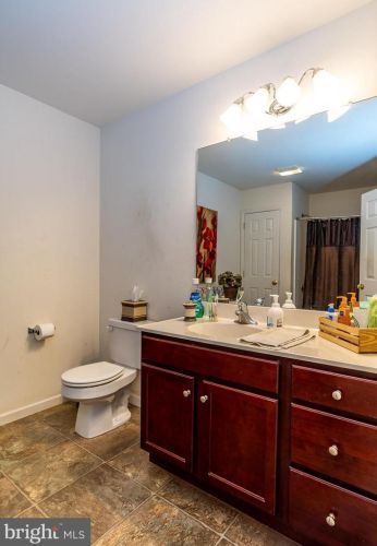 1674 Stony Battery Rd, Lancaster PA  17601-1287 exterior